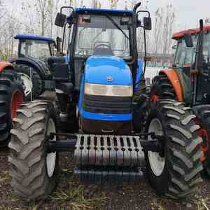 Tracteur New Holland T8.420 robuste de 420 CV pour les grandes exploitations agricoles, équipement agricole avec transmission avancée et cabine confortable - Product Image 3