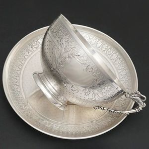 Dessous de verre décoratif en métal inspiré de tournesol idéal pour les fêtes d'été, les réceptions de mariage et les événements festifs saisonniers - Product Image 5