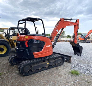 En stock : Mini-excavatrice Kubota U55-5, pelle sur chenilles de 5,5 tonnes, mini-excavatrice à queue zéro de 5 tonnes pour travaux urbains et aménagement paysager - Product Image 1