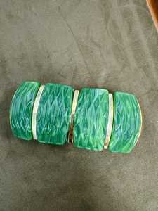 สร้อยข้อมือเรซินที่มีสไตล์พร้อมลายหมุนหินอ่อนเครื่องประดับแฟชั่นสมัยใหม่สำหรับสาวๆและผู้หญิงเหมาะสำหรับสวมใส่สบายๆและงานปาร์ตี้" - Product Image 2