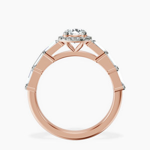 Anillo Halo con Piedras Laterales, Diamante Cultivado en Laboratorio, Oro Rosa de 14K, 0.50 Ct en el Centro, Color EF, Claridad VS1, 1.00 Ct en las Piedras Laterales, Diseño Halo - Product Image 4