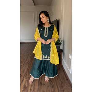 Lehenga Choli traditionnel pakistanais en soie romaine brodée, tenue de fête indienne pour mariage, avec dupatta en filet et sharara shalwar - Product Image 1