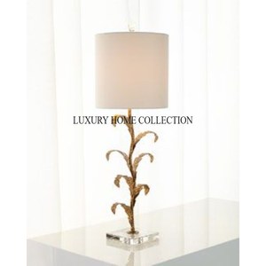 Lampadaire chromé luxueux avec accents de cristal et lumière douce idéale pour les intérieurs contemporains haut de gamme - Product Image 2