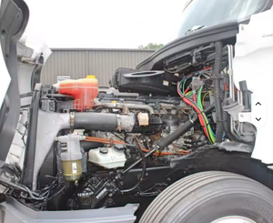 รถบรรทุก Cascadia 126 Sleeper ปี 2020 - หลังคาสูง พร้อมห้องนอน  เครื่องยนต์ Detroit 455 แรงม้า เกียร์ 12 สปีด ส่งออกทั่วโลก - Product Image 2