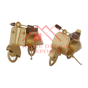 Escultura de patinete de Metal negro de último diseño para decoraciones de sala de estar, diseño moderno, patinete de hierro negro y dorado antiguo - Product Image 6