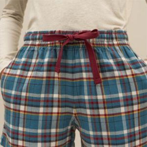 Pantalones cortos de franela cómodos para mujer OEM: ligeros, con cintura elástica, perfectos para las noches de verano - Product Image 4