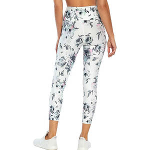 Leggings pour femmes de bonne qualité, logo personnalisé, leggings pour femmes, leggings unis pour femmes à prix raisonnable - Product Image 3