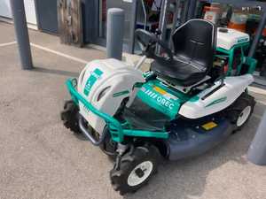 Tondeuse autoportée 4x4 Rabbit RM982F 2025, équipement de jardin robuste, vente chaude, directement de l'usine, prix abordable - Product Image 5