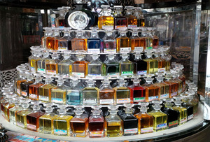 Vente en gros de parfum Jannatul Firdaus Attar Prime Series fabriqué en inde Jannatul Firdaus Attar disponible à bas prix - Product Image 5