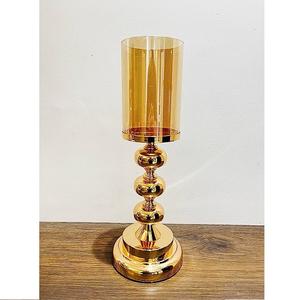 Soporte de vela con acabado de oro antiguo de Metal en forma de cesta Juego de 2 para decoración de sala de estar para el hogar Portavelas - Product Image 5