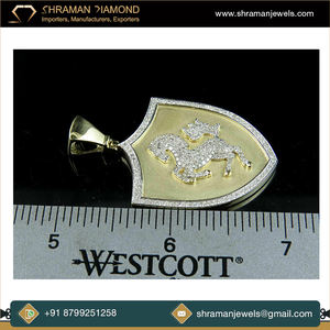 Réductions de Noël au design unique sur 1 CTS 925 Silver VS Unisex Custom Logo Shield Natural Diamond Pendant du fournisseur indien - Product Image 4