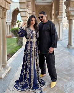 BRODERIE ÉLÉGANTE SUR BELLE ROBE MAROCAINE MARINE AVEC PERLES DE VERRE EN CRISTAL, FILS, PERLES, DABKA WORK @ 2024 - Product Image 1