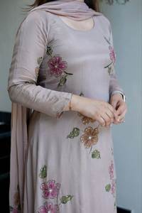 Salwar Kameez réversible moderne avec haut et Dupatta pour les mariages Diwali-New Party Wear Look - Product Image 3