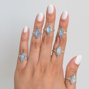 Anillos de Plata de Ley 925 con Piedra Lunar Marquise al por Mayor, Joyería de Piedras Preciosas Hecha a Mano para Fiestas, Anillo de Moda de Última Tendencia - Product Image 3
