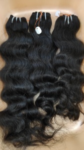 100% cheveux humains Machine Double trame en gros non transformés naturel brut Remy cuticule aligné cheveux indiens doux vague profonde faisceaux - Product Image 6