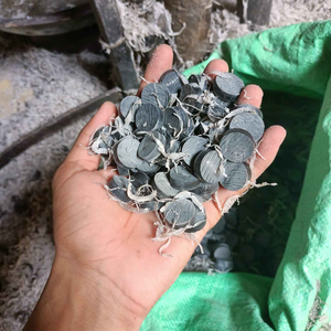 Boutons en corne de buffle naturelle de fabricant indien, couleur naturelle, vierges, faits à la main, durables, style animalier pour vêtements - Product Image 1