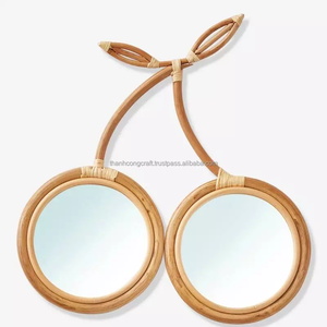 Miroir en rotin de cerisier fait à la main au Vietnam - Product Image 1
