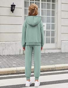 Conjunto Deportivo para Niñas, Sudadera con Capucha y Pantalones, Estilo Casual, Color Sólido, Transpirable, de Alta Calidad, Colores Personalizados, Logotipo Personalizado, Exportadores - Product Image 3