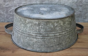 Jardinière traditionnelle galvanisée en seau personnalisée en métal galvanisé pour la maison, le jardin et la décoration. - Product Image 6