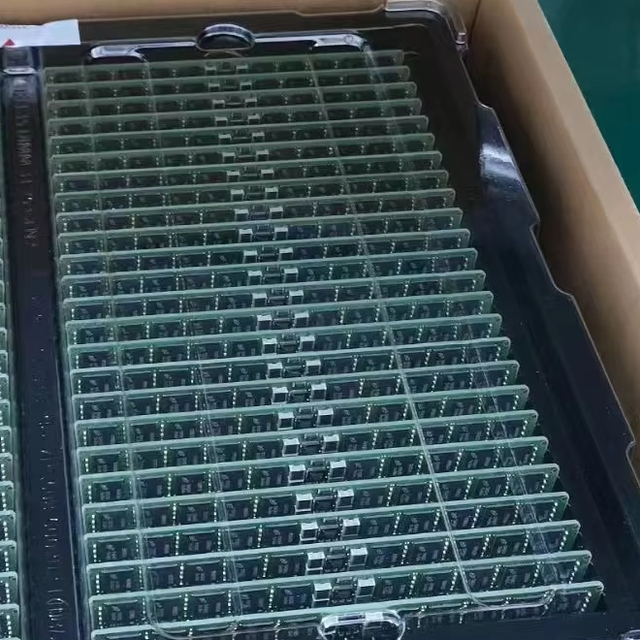 Original  M321RAJA0MB0-CWM 128G 2RX4 PC5-5600B ECC 5600MHz RDIMM MEMORY Ram for Server