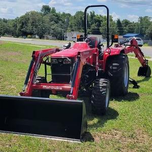 Tracteur à roues 4x4 Mahindra 4500 série 4540 2024 en vente, doté d'un moteur Massey-Ferguson, d'un palier, d'une pompe à engrenages, d'une boîte de vitesses, 45 CV - Product Image 1
