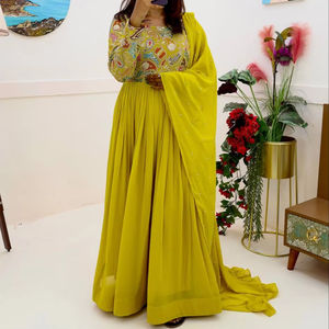 Vestido de mujer bordado Georgette Anarkali con Dupatta para fiestas - Product Image 1