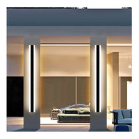 Vente en gros de lampes murales linéaires extérieures 18W, IP65 étanche, 3000K, pour jardin, villa, longues lampes LED d'extérieur, diffuseur en verre trempé