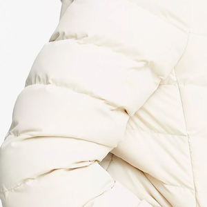 La chaqueta de burbujas ligera para mujer más vendida, hecha a medida con ropa informal de lona de punto acolchado a un precio razonable - Product Image 6