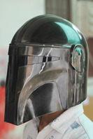 Casque de collection de style Mandalorian en acier artisanal avec doublure et sangle de menton réglables pour l'affichage et les costumes