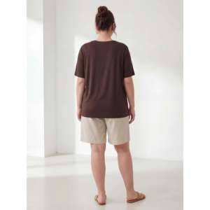 T-shirt col en V grande taille pour femme, marron - Product Image 4