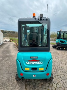 รถขุดขนาดเล็ก Sunward SWE20F สีน้ำเงิน รถขุดไฮดรอลิกขนาดกะทัดรัด รัศมีการเลี้ยวสั้น ความจุบุ้งกี๋ 0.03 ลูกบาศก์เมตร - Product Image 6