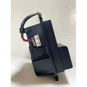 Kit de Cambio de Billetes Mega Vending VM010 con Validador Actualizado, Detección UV, Alimentación Eléctrica de Pared, Hecho de Plástico Resistente - Product Image 2