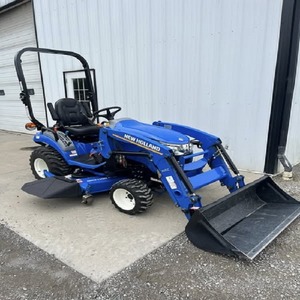 Tractor Compacto New Holland con Cargador Frontal, Cortadora de Césped, Tractor Utilitario 4x4 para Trabajos en Campo y Jardín - Product Image 5