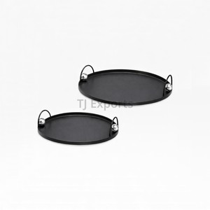 Elegante Bandeja Redonda de Metal Negro para Servir Chocolate con Asas Laterales para Servir Postres de Primera Calidad - Product Image 1