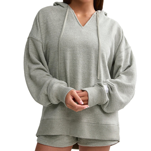 ชุดวอร์ม2ชิ้นสำหรับผู้หญิงชุดผ้าฝ้าย100% มีฮู้ดและกางเกงขาสั้นโอเวอร์ไซส์ - Product Image 5