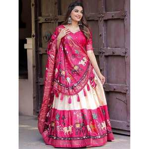 Magnifique Lehenga Choli en soie Dola rose pour les festivals, imprimé numérique, vêtements de scène - Product Image 3