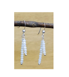 Boucles d'oreilles en forme de perles de résine double personnalité de la mode avec boucles d'oreilles créoles plaquées or Au coût le plus bas - Product Image 2