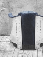 Silla de sofá de aviador de cuero genuino Vintage a precio de fábrica al por mayor inspirada en la aviación para sala de estar hogar pasillo hecho madera Metal