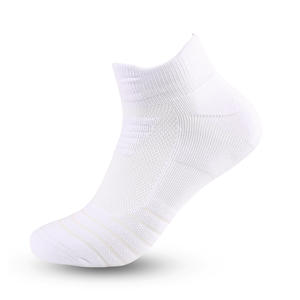 Calcetines de fútbol con agarre antideslizante personalizables, calcetines de fútbol deportivos antideslizantes de longitud completa, Unisex personalizados - Product Image 5