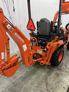 Tractor retroexcavador Kubota BX23S 4x4 de 23 HP, tractor compacto versátil para agricultura, granjas y construcción, precio mayorista económico. - Product Image 5