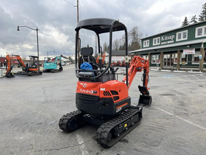Excavatrice sur chenilles KX033-4 d'occasion de qualité supérieure avec boîte de vitesses, lame de bouteur avant de 5,1 pieds et moteur diesel de 24,8 CV à vendre - Product Image 4
