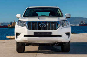 Toyota Land Cruiser Prado TXL SUV d'occasion en bon état - Product Image 2
