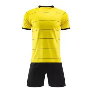 Nuevas llegadas desgaste y adultos poliéster barato sublimación de alta calidad conjunto de uniforme de fútbol liso - Product Image 1