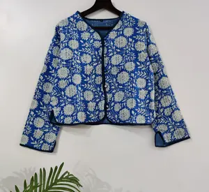 여성용 꽃 무늬 프린트가있는 뒤집을 수있는 짧은 겨울 코트 자수가있는 수제 칸타 코튼 재킷