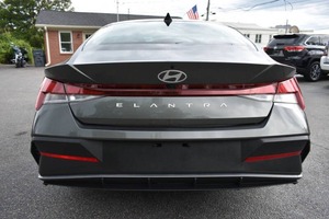 Hyundai Elantra SEL 2024 Estándar de Fábrica - Product Image 5