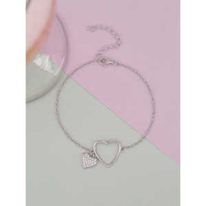 Encantadora pulsera y brazaletes de diamantes elegantes Diseño de plata de corazón intrincado - Product Image 2