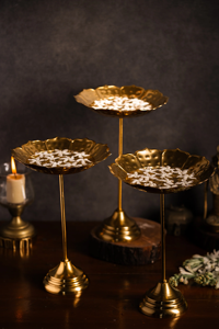 Cuenco de flores Urli de latón de forma redonda personalizado Urli de tamaño personalizado de la mejor calidad del fabricante en la India - Product Image 4