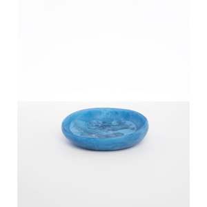 Tazón de servicio de resina minimalista de diseño hecho a mano puro de una sola pieza con la mejor calidad extra a precios muy extremos - Product Image 1