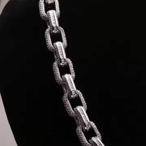 Chaîne cubaine de luxe en argent sterling 925 bijoux de mode durables idéaux pour offrir un anniversaire ou une célébration - Product Image 4