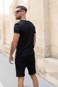 Conjunto liso ligero de algodón de manga corta de 2 piezas para hombre Pantalones cortos y camiseta de dos tonos de alta calidad para invierno - Product Image 6